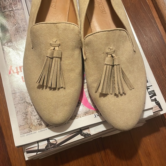 J. Crew Factory Tan Tassel Loafer - Size 8 - Picture 2 of 5